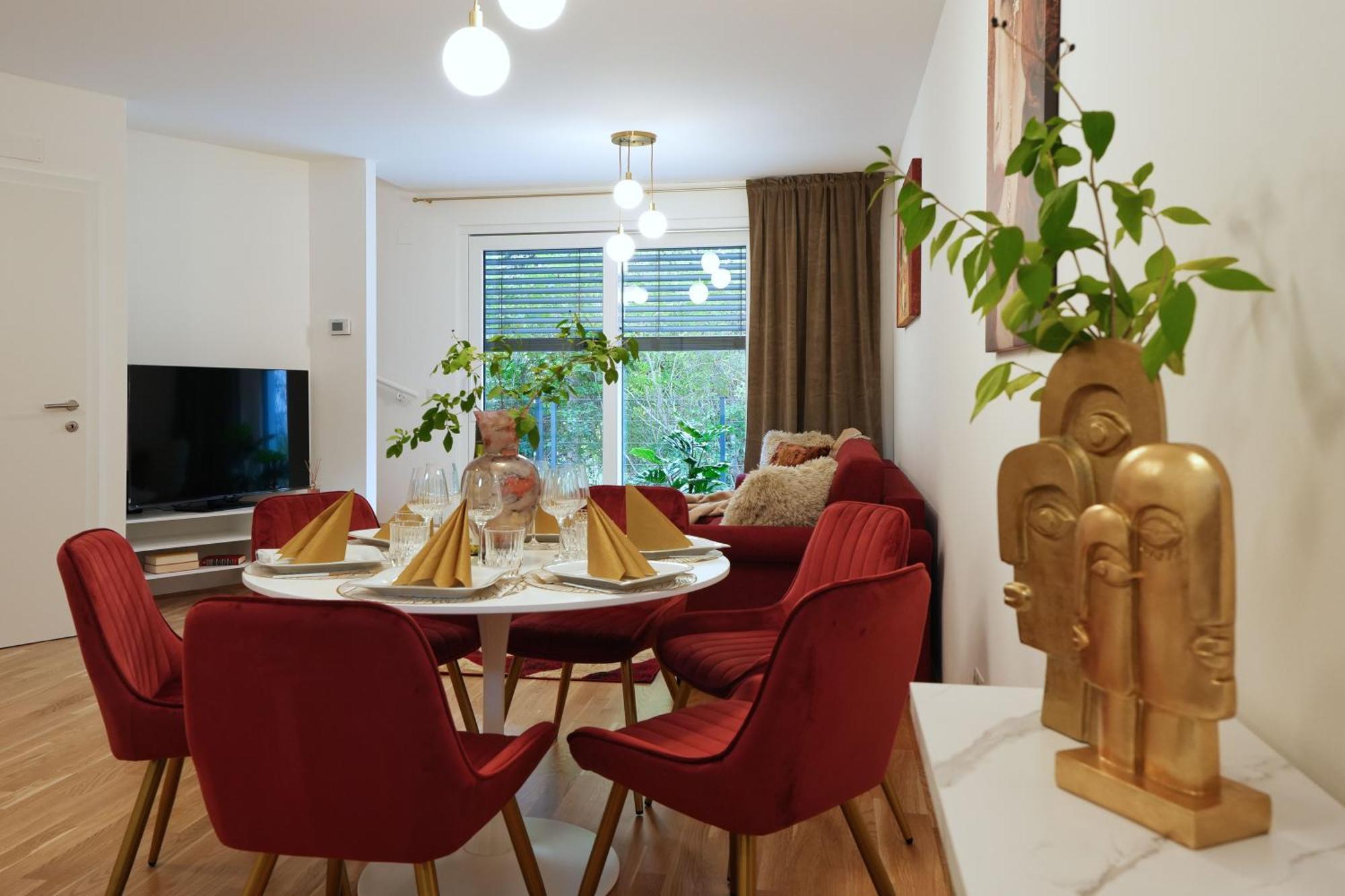 Apartment In Style At Carl's Design Residences - Modern Design Meets Comfort L Parking & Perfect Connection To Center *