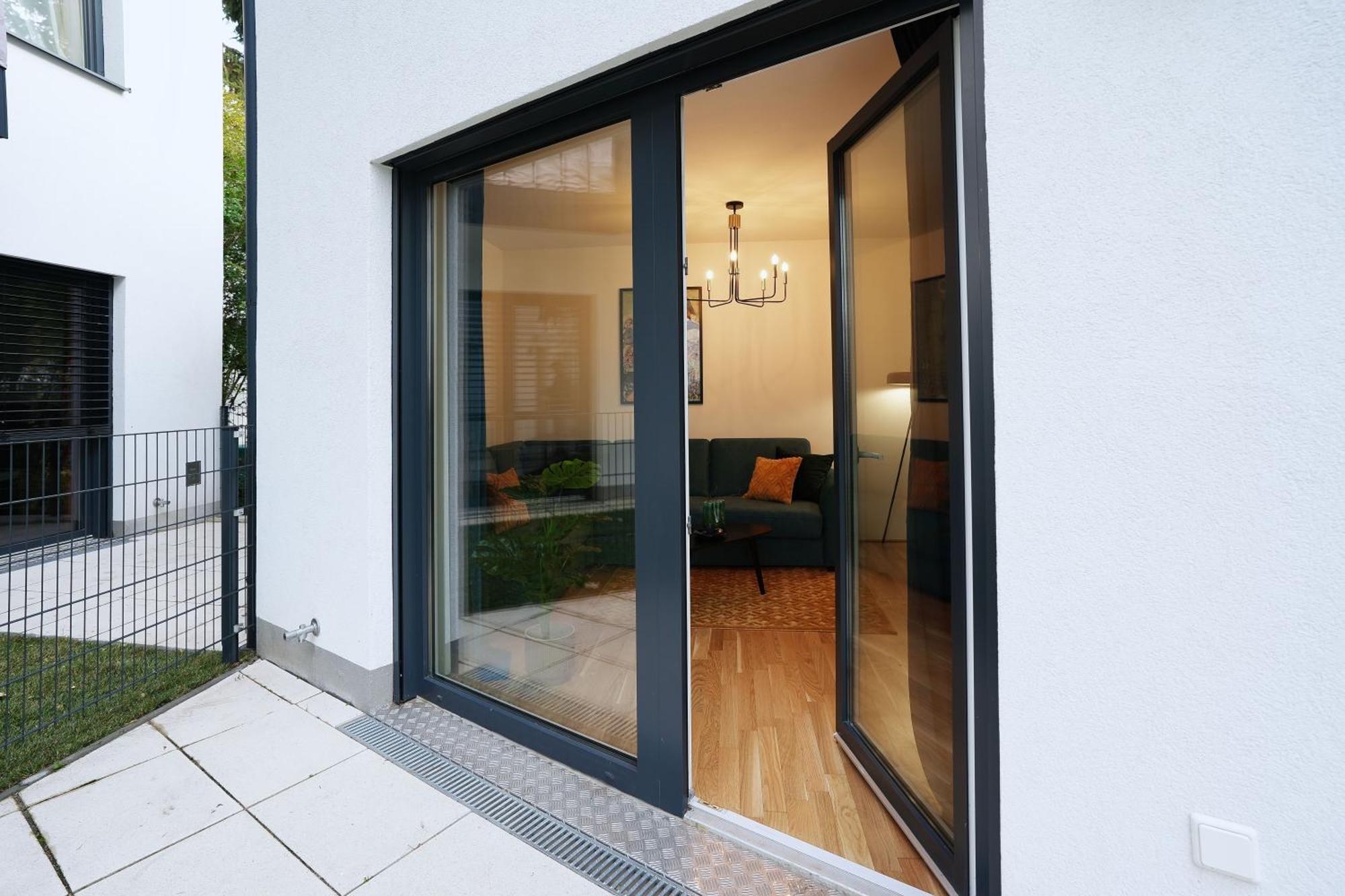 In Style At Carl's Design Residences - Modern Design Meets Comfort L Parking & Perfect Connection To Center Apartment Wien