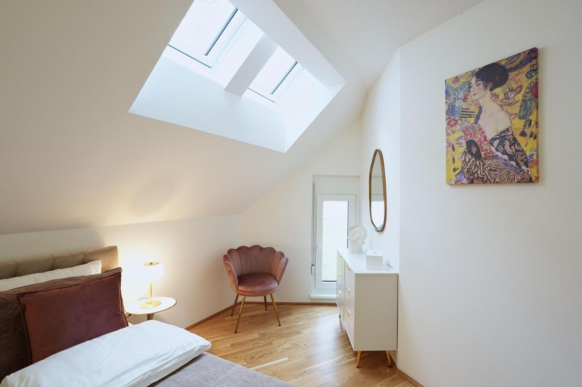 In Style At Carl's Design Residences - Modern Design Meets Comfort L Parking & Perfect Connection To Center Apartment Vienna